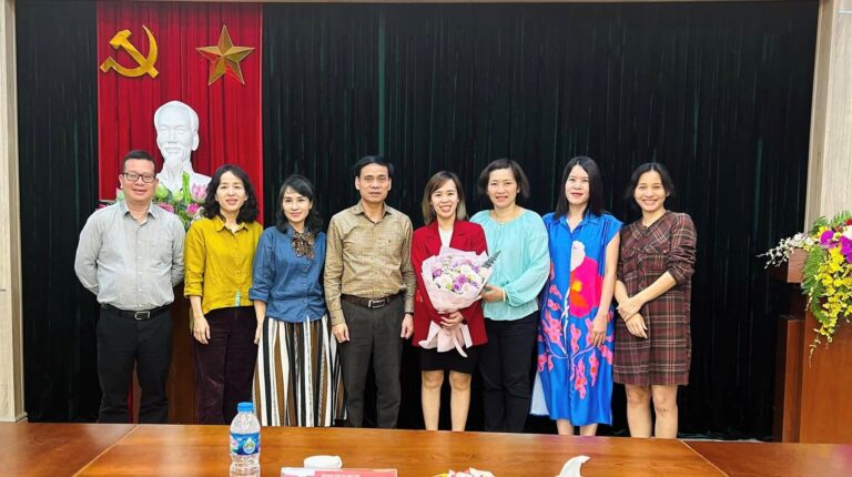 Nghiệm thu đề tài khoa học cấp cơ sở: “Ứng dụng các kỹ thuật in khắc và thủy ấn trong thiết kế bao bì sản phẩm”